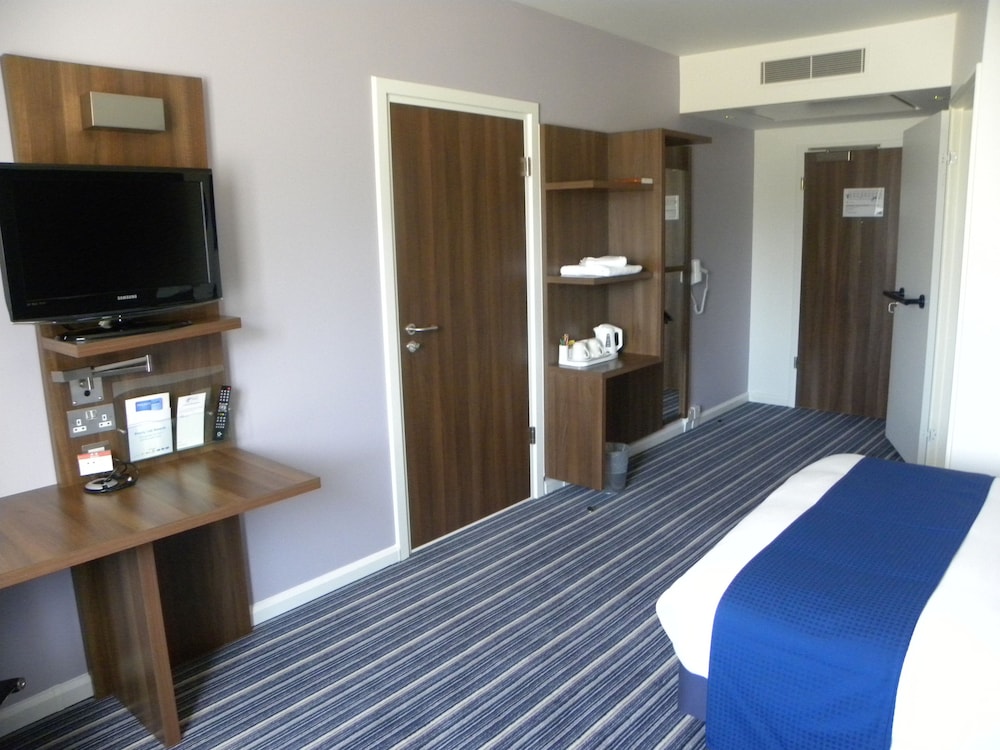 Holiday Inn Express Colchester by IHG in Colchester | 2025 Updated ...