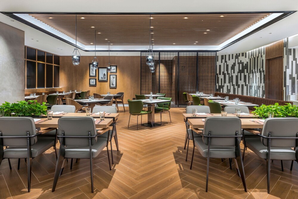 Sheraton Guangzhou Hotel · Dining spaces