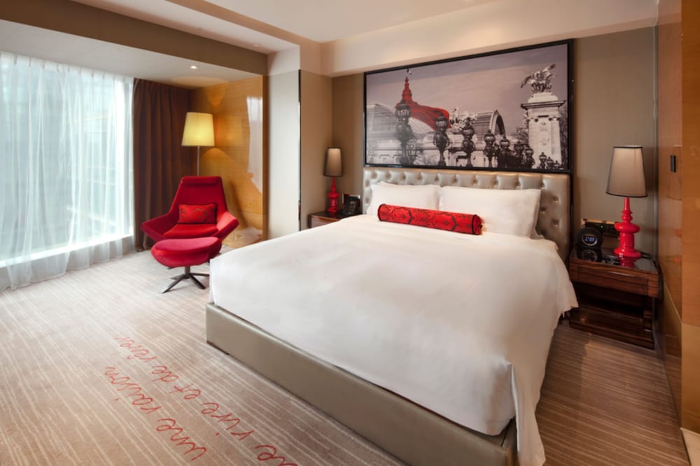 Sofitel Guangzhou Sunrich · Guest room