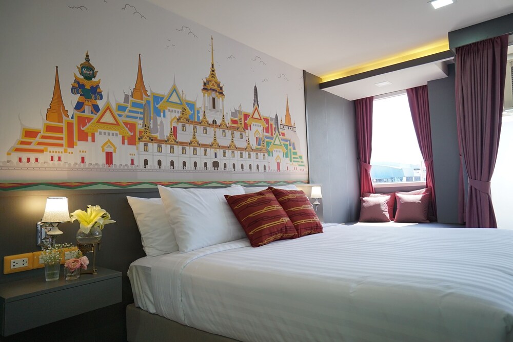 The Qube Fifty Hotel