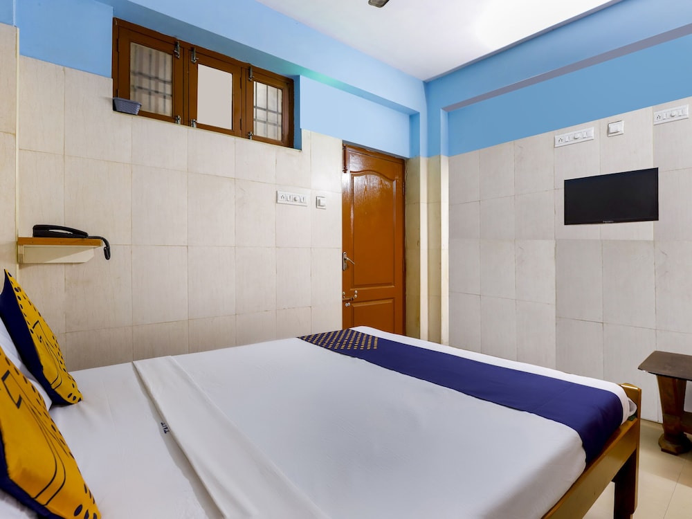 SPOT ON 42747 Tamilnadu Mansion in Chennai | 2025 Updated prices, deals ...