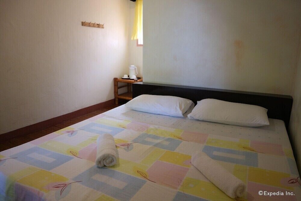 Blue Wave Inn Beach Resort & Restaurant