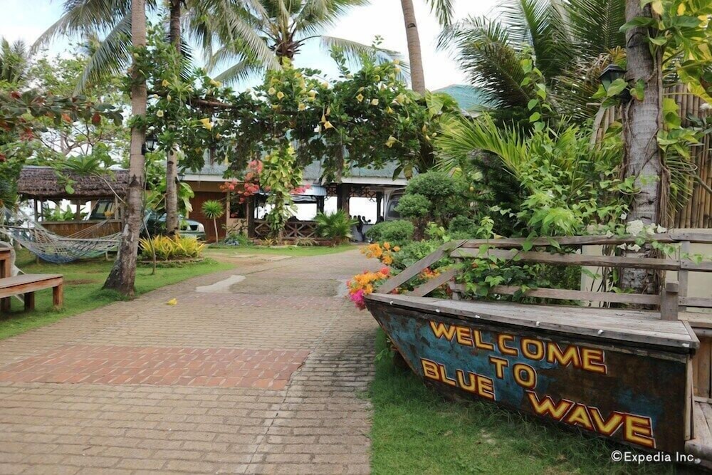 Blue Wave Inn Beach Resort & Restaurant in Siquijor | 2025 Updated ...