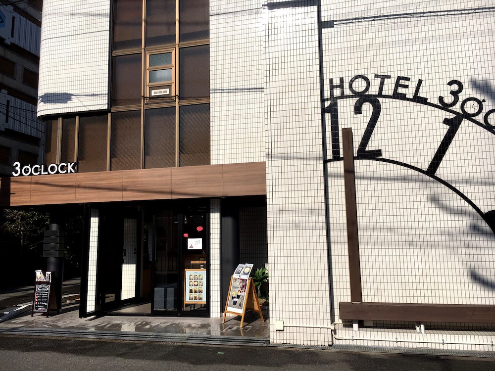 HOTEL 3o'clock TENNOJI