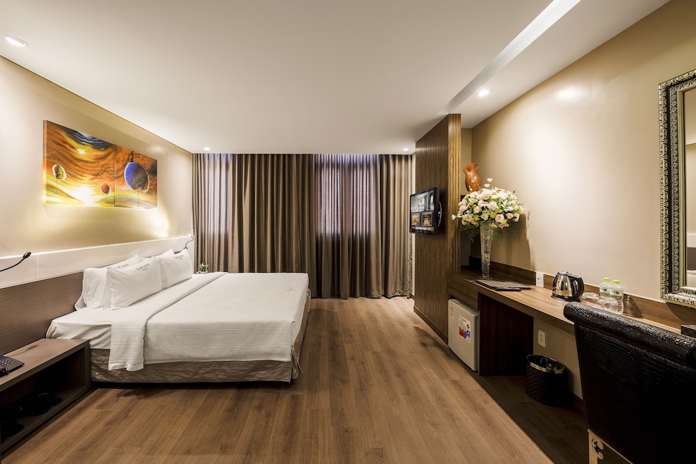 Sunflower Luxury Hotel