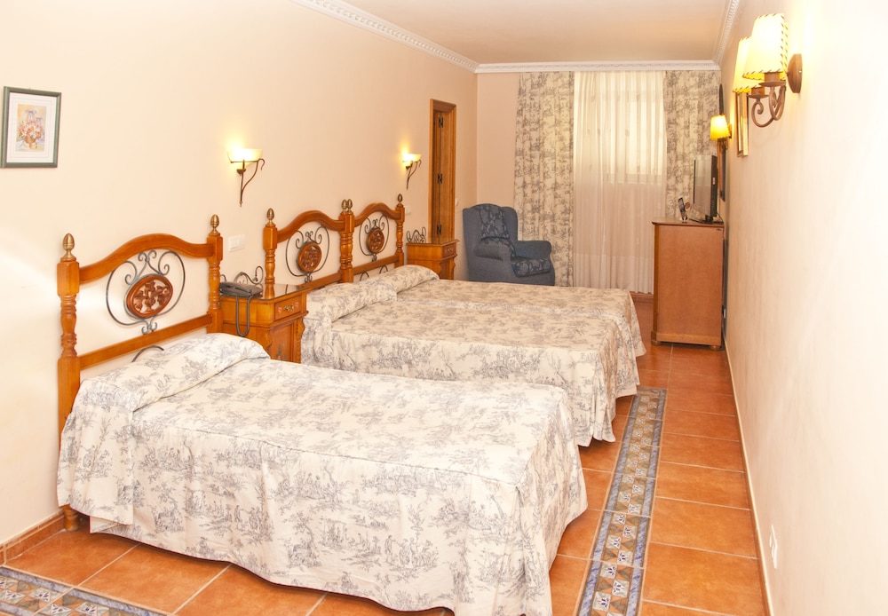 Hotel Santo Domingo De Silos