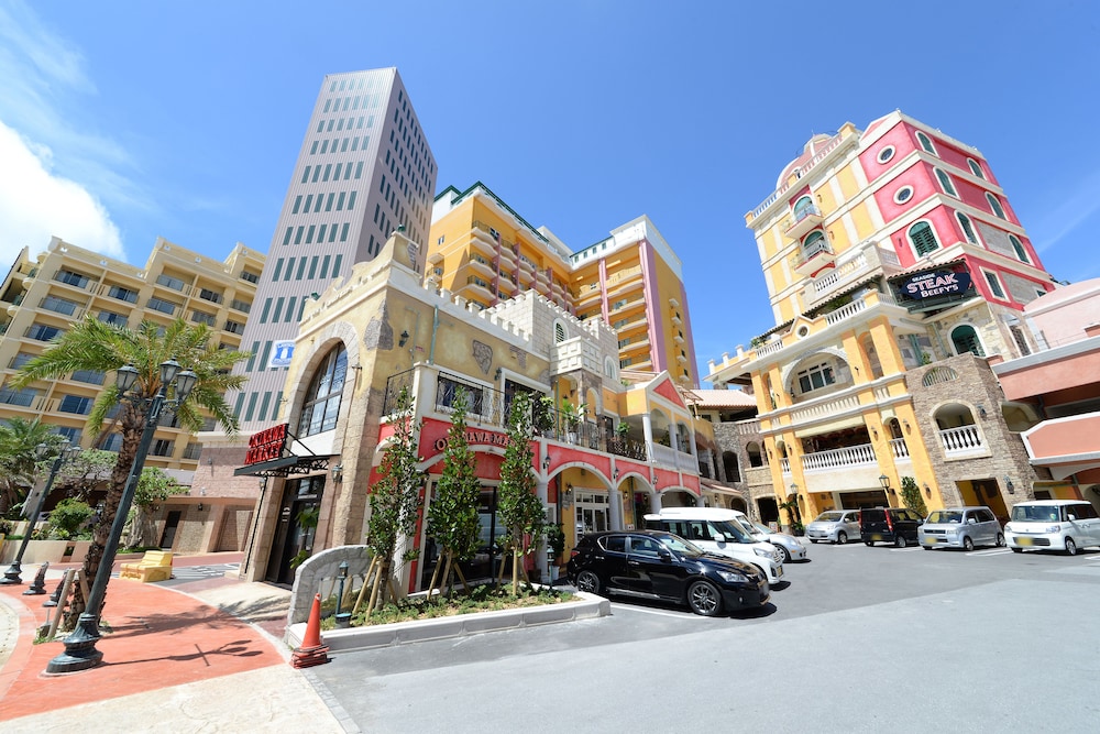 Vessel Hotel Campana Okinawa