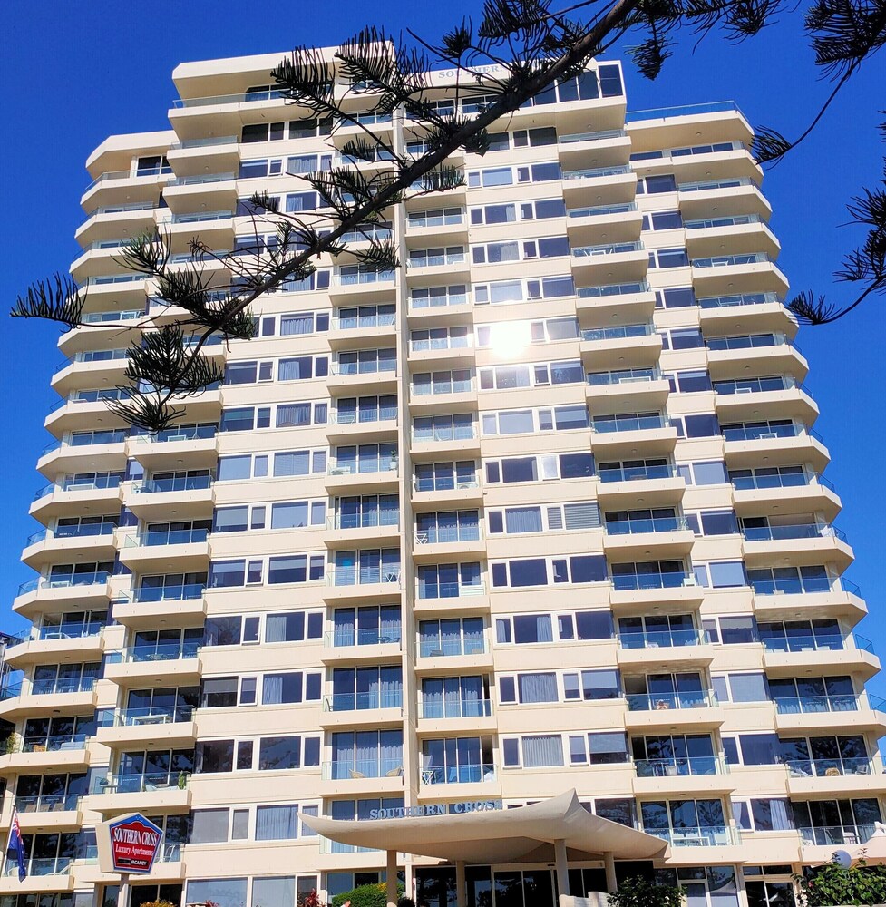 Southern Cross Beachfront Holiday Apartments