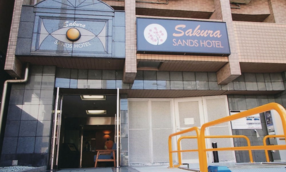 Sakura Sands Hotel