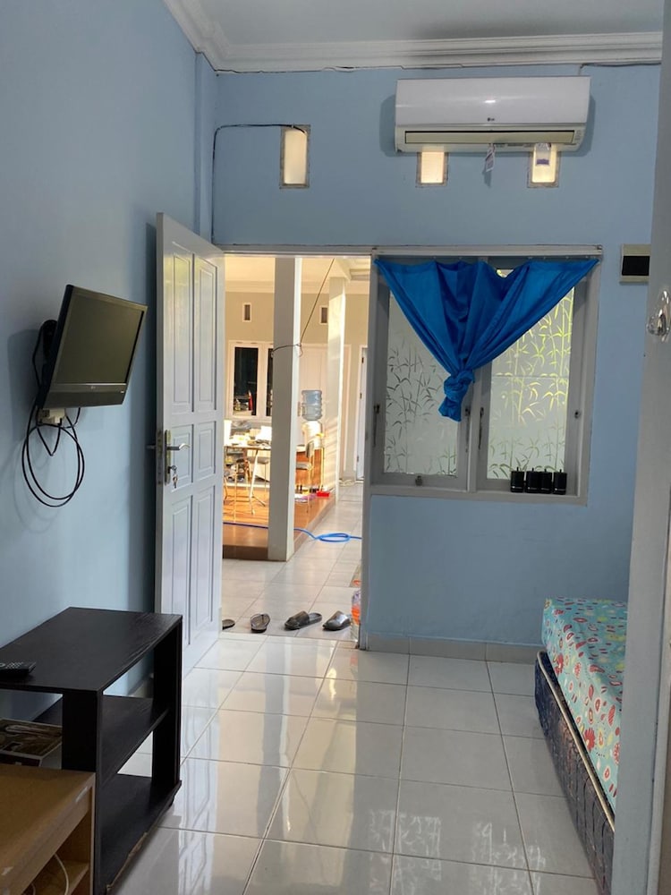 Gajah Homestay in Makassar | 2023 Updated prices, deals - Klook United ...