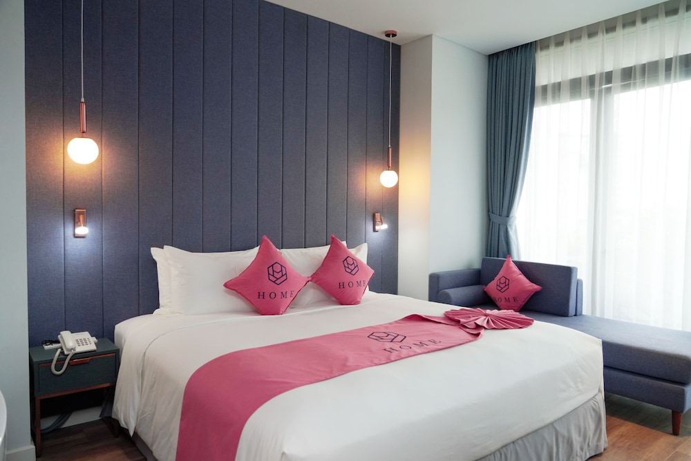 HOME Hotel