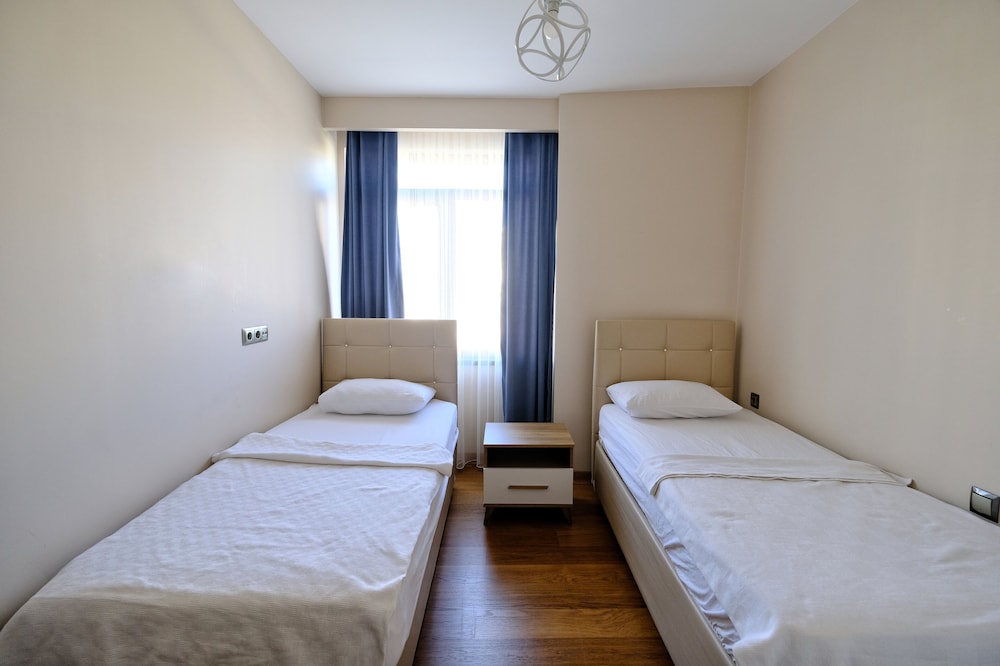 Sabiha Gokcen Hotel Istanbul Houses