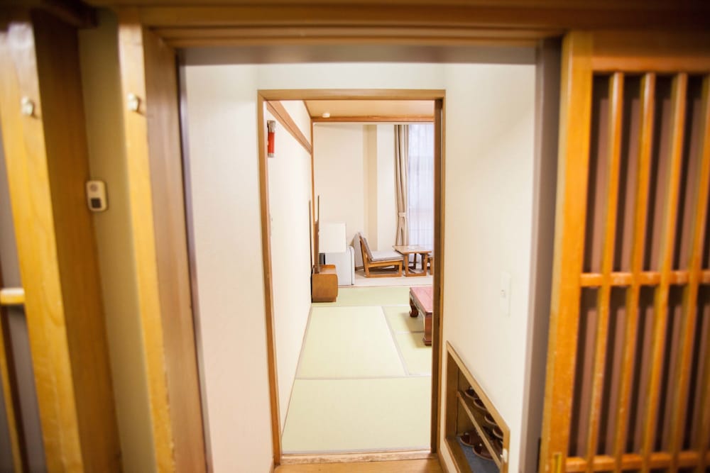 Nakamuraya Ryokan