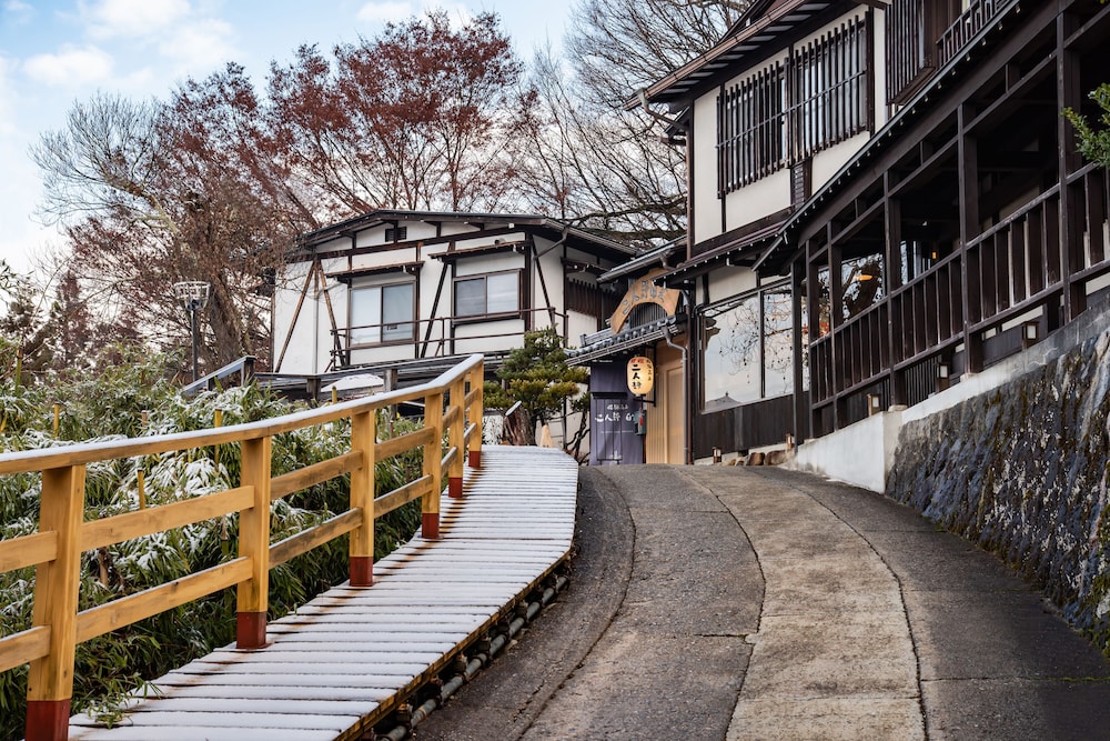 Futarishizuka Hakuun