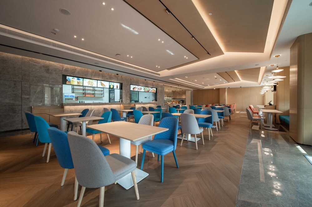 广州番禺智选假日酒店 · 餐饮空间