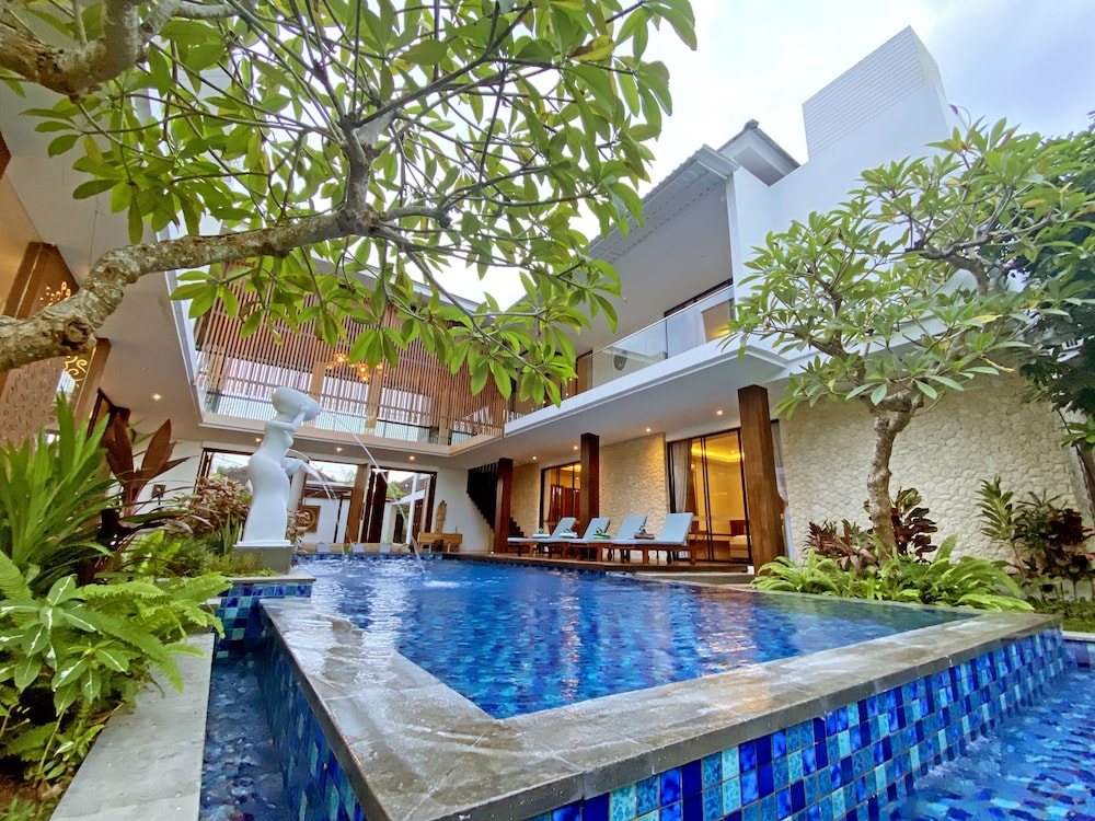 Green Luxury Villa Jimbaran by Premier Hospitality Asia in Kuta Selatan ...