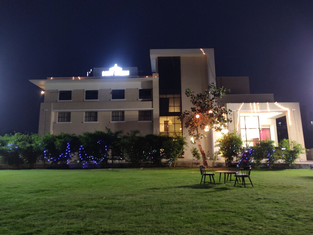 Hotel Derby Greens in Bhopal 2023 Updated prices, deals Klook