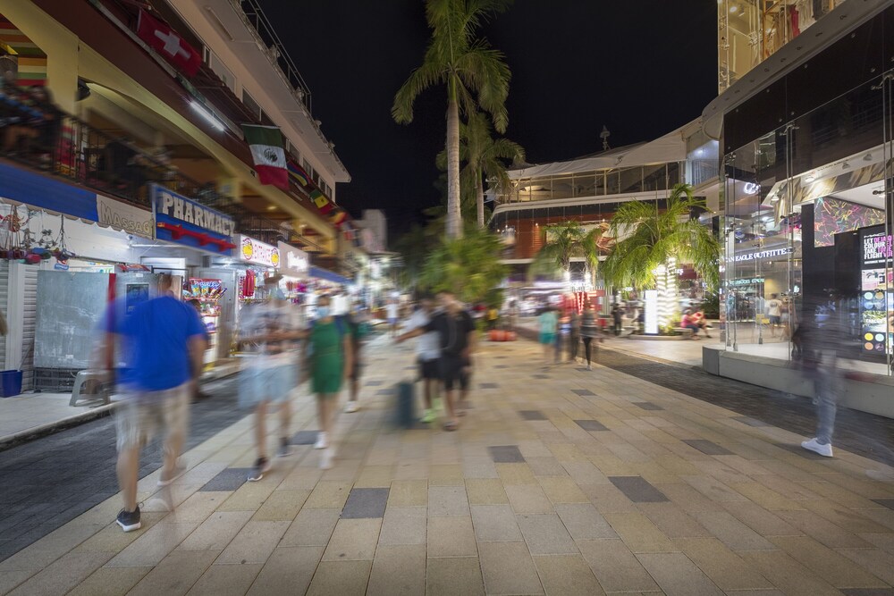 The Yucatan Playa del Carmen, Tapestry Collection by Hilton