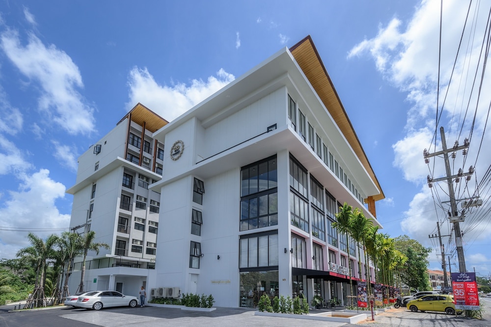 Tour De Phuket Hotel