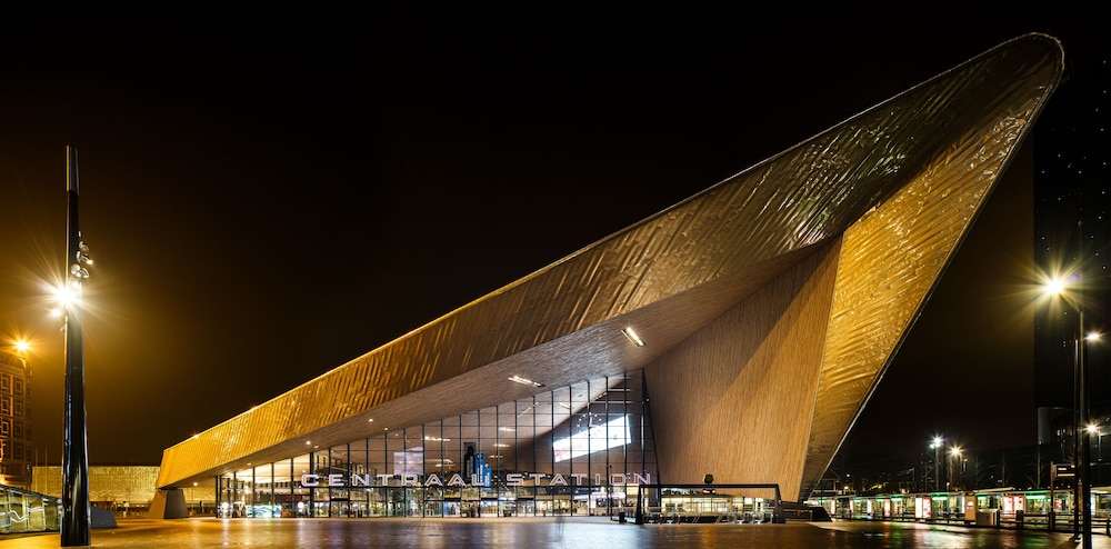 Holiday Inn Express Rotterdam - Central Station by IHG