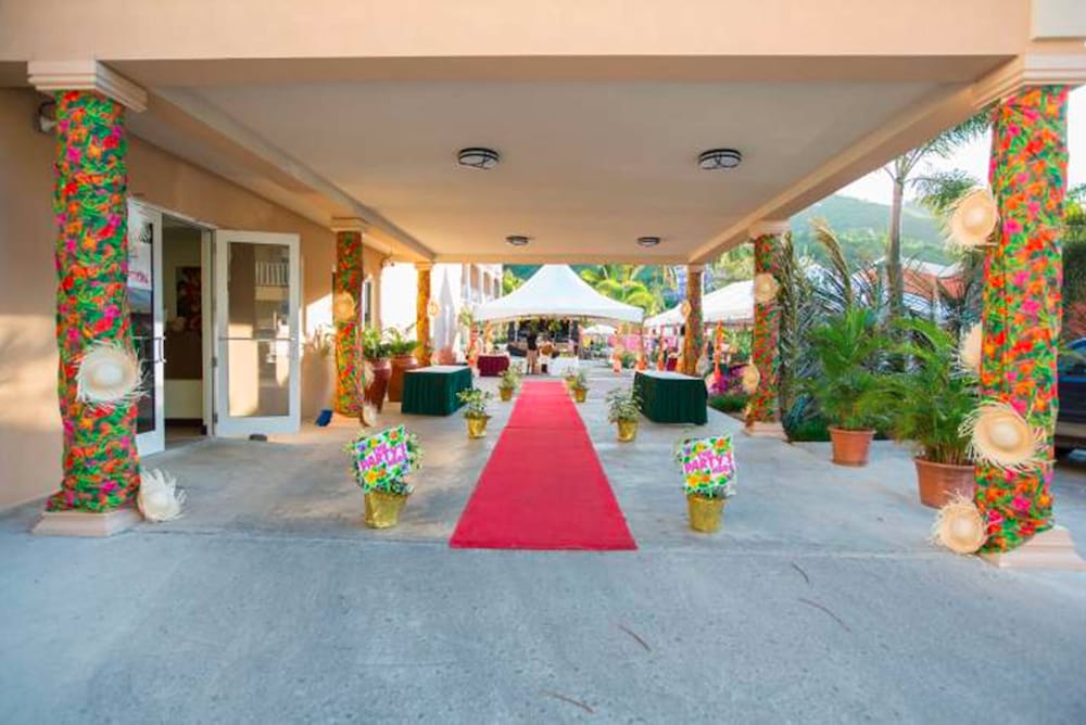 Maria's By the Sea Hotel