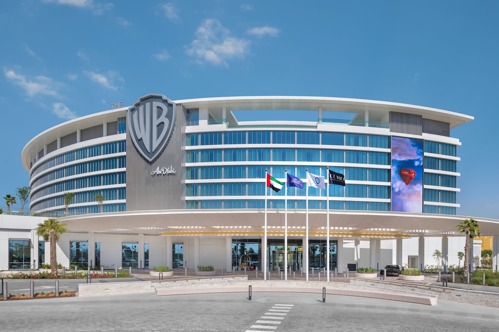 The WB Abu Dhabi, Curio Collection by Hilton