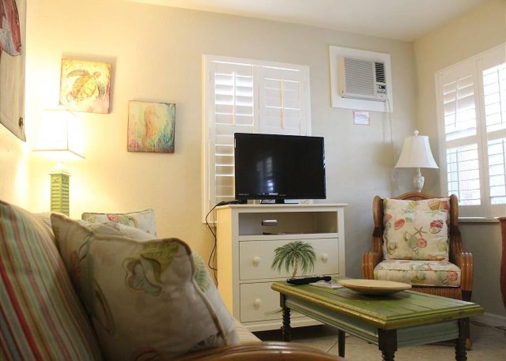 Coconut Grove Beach Resort Suite 3 in Clearwater 2024 Updated prices