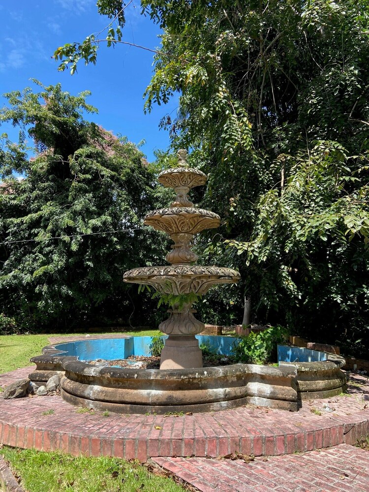 Serena Boutique Hotel