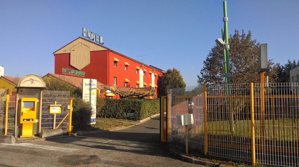 initial by balladins Lyon / Villefranche-sur-Saône