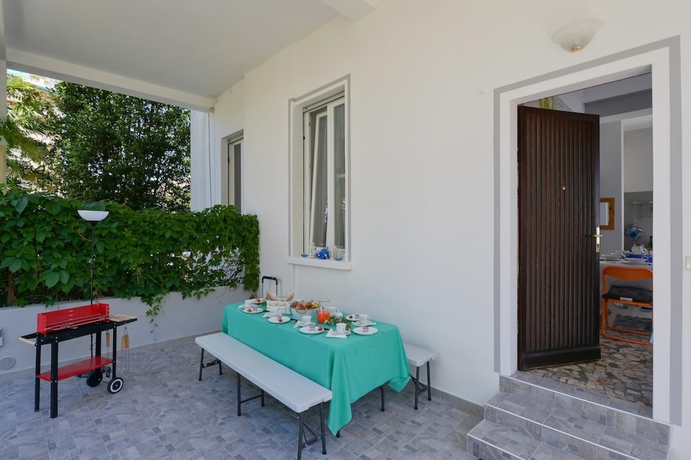 Rebecca Apartment Furnished With Taste in Stresa City Center in Stresa