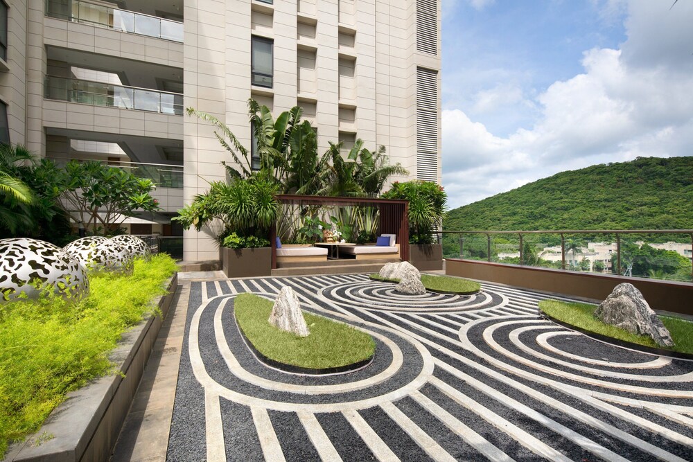 Holiday Inn Hotel and Suites Sanya Yalong Bay by IHG