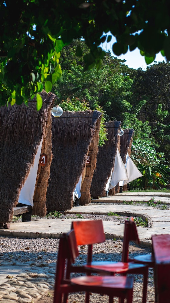 AMALIFE Beach Club & Hotel