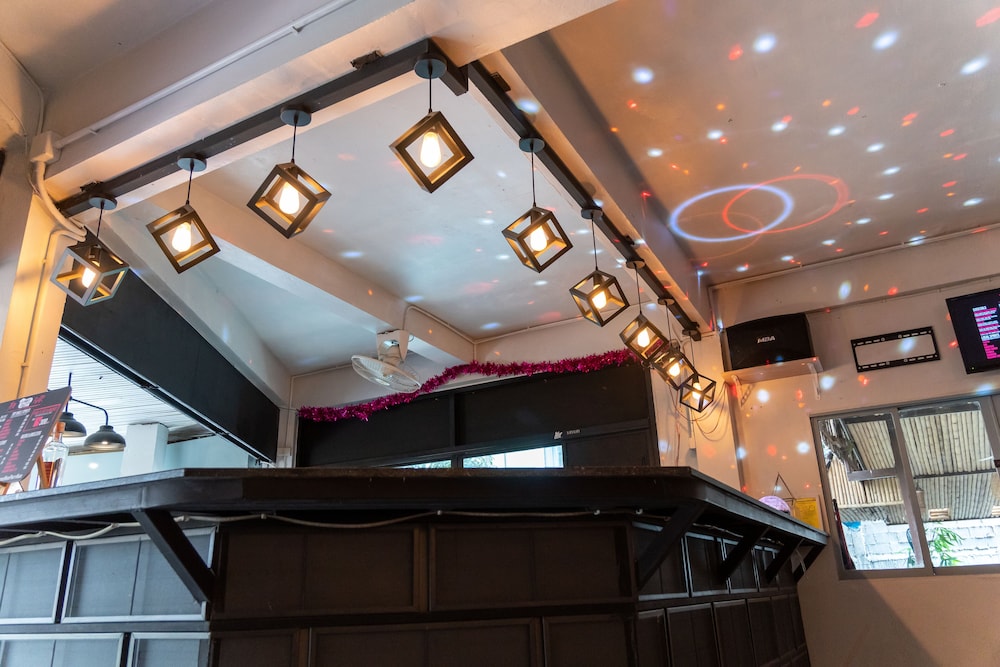 Slumber Party Surf Khao Lak Hostel