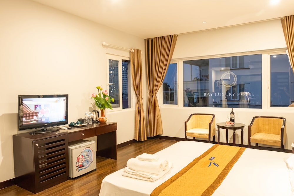 Bay Luxury Hotel & Spa - No 9 Nguyen Truong To, Ha Noi