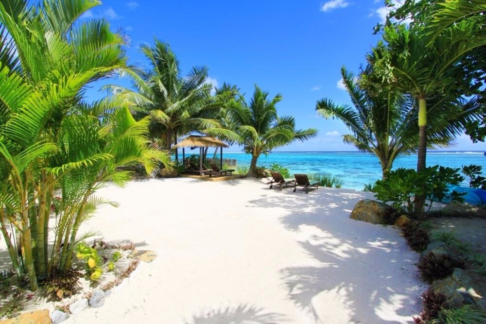 Moana Sands Villas & Apartments