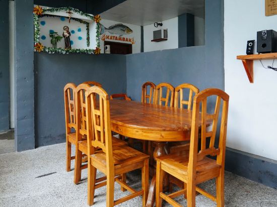 RedDoorz @ St. Anthony Beach Resort