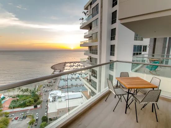 Grand Marina Santa Marta