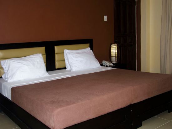 Papa Kit's Marina and Fishing Lagoon