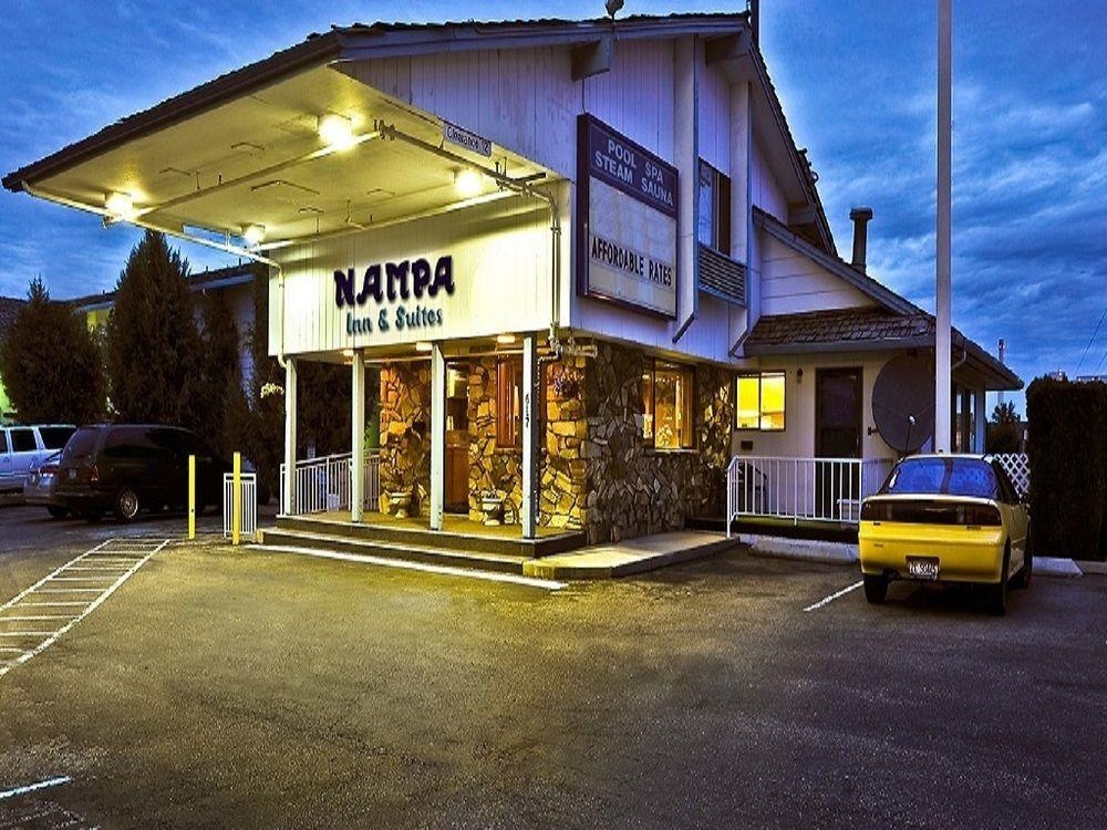 Nampa Inn & Suites