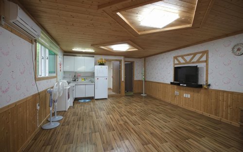 Mungyeong Sannaeeum Pension