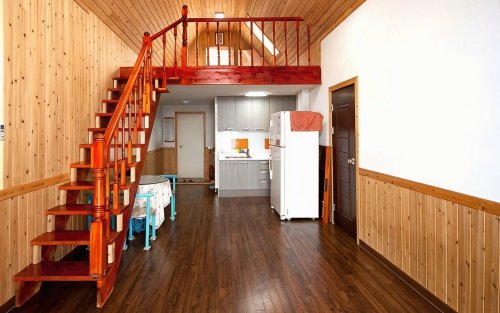 Daebu Island (Yeongheung Island) Windmill Pension Guesthouse