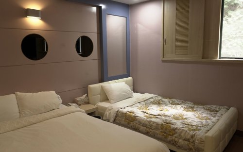 Yangju Hillhouse Hotel