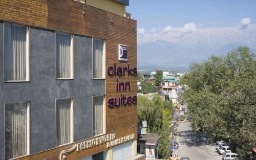 Hotel Clarks Inn Suites Kangra
