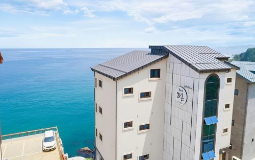 Samcheok Cnblue Pension