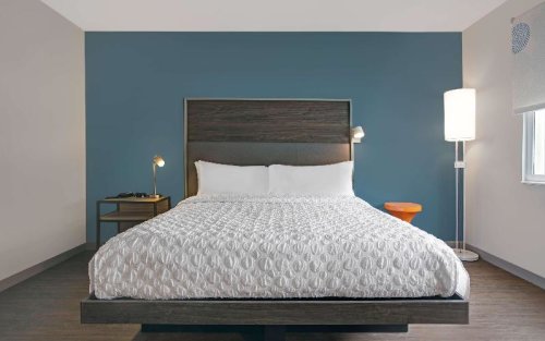 Home2 Suites by Hilton Milwaukee Downtown