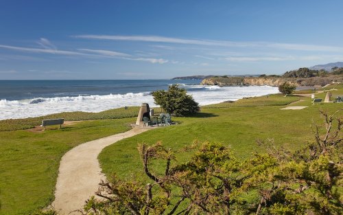 Cavalier Oceanfront Resort