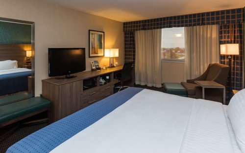Holiday Inn Downtown - Mercy Area by IHG