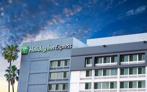 ฮอลิเดย์ อินน์ เอ็กซ์เพรส แวน นุยส์ บาย IHG