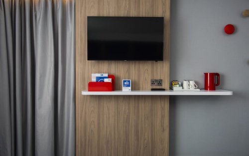 Holiday Inn Express Milton Keynes by IHG