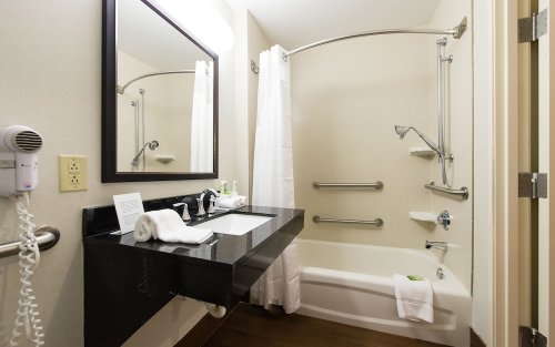 Holiday Inn Express & Suites Columbia-I-26 @ Harbison Blvd by IHG